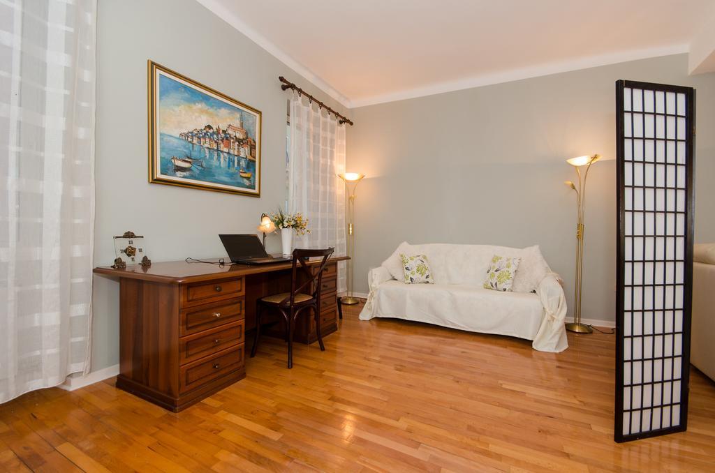 Apartment Noemi Rovinj Luaran gambar