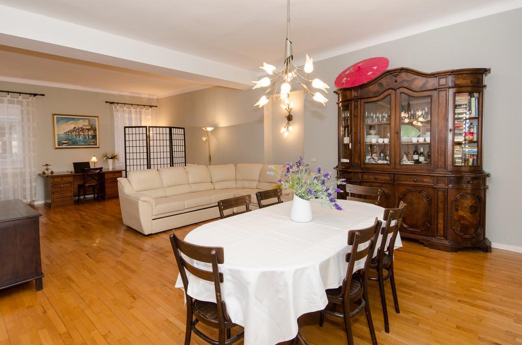 Apartment Noemi Rovinj Luaran gambar