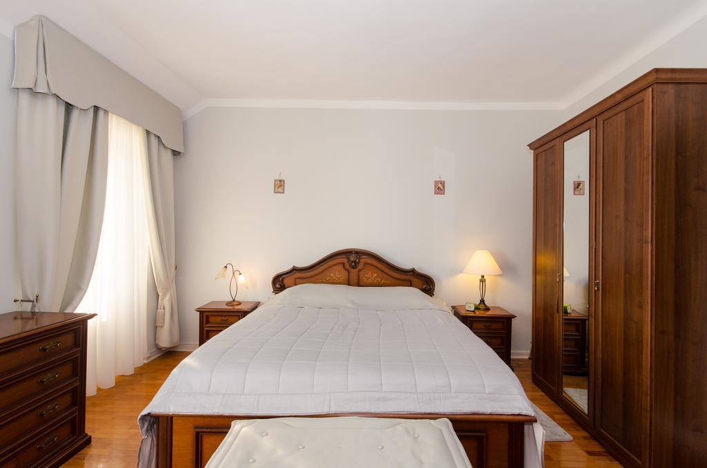 Apartment Noemi Rovinj Luaran gambar