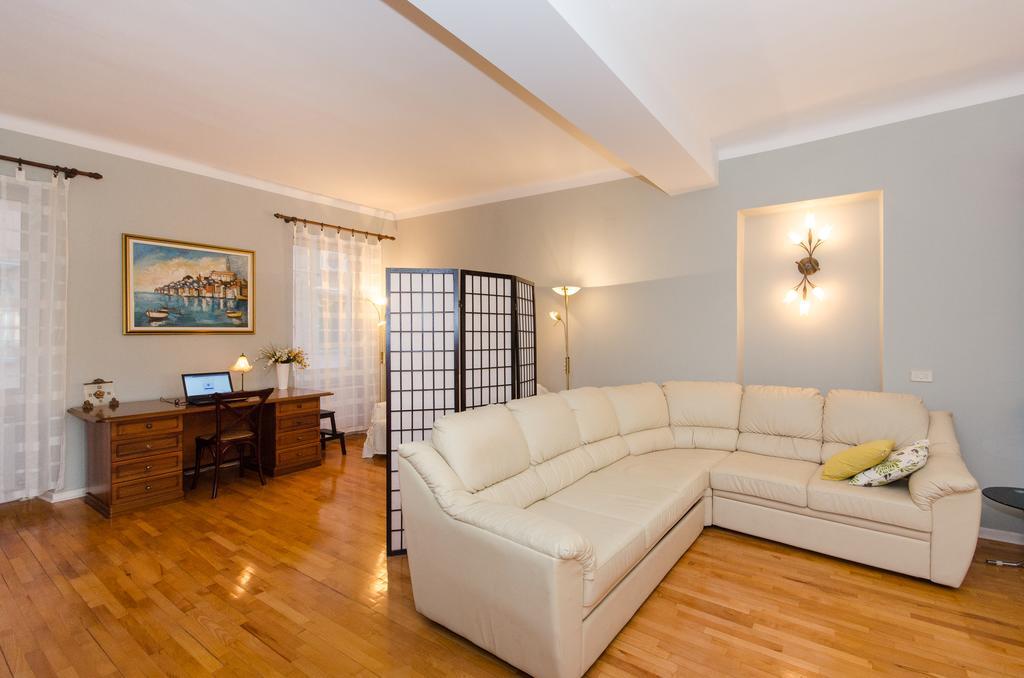 Apartment Noemi Rovinj Luaran gambar