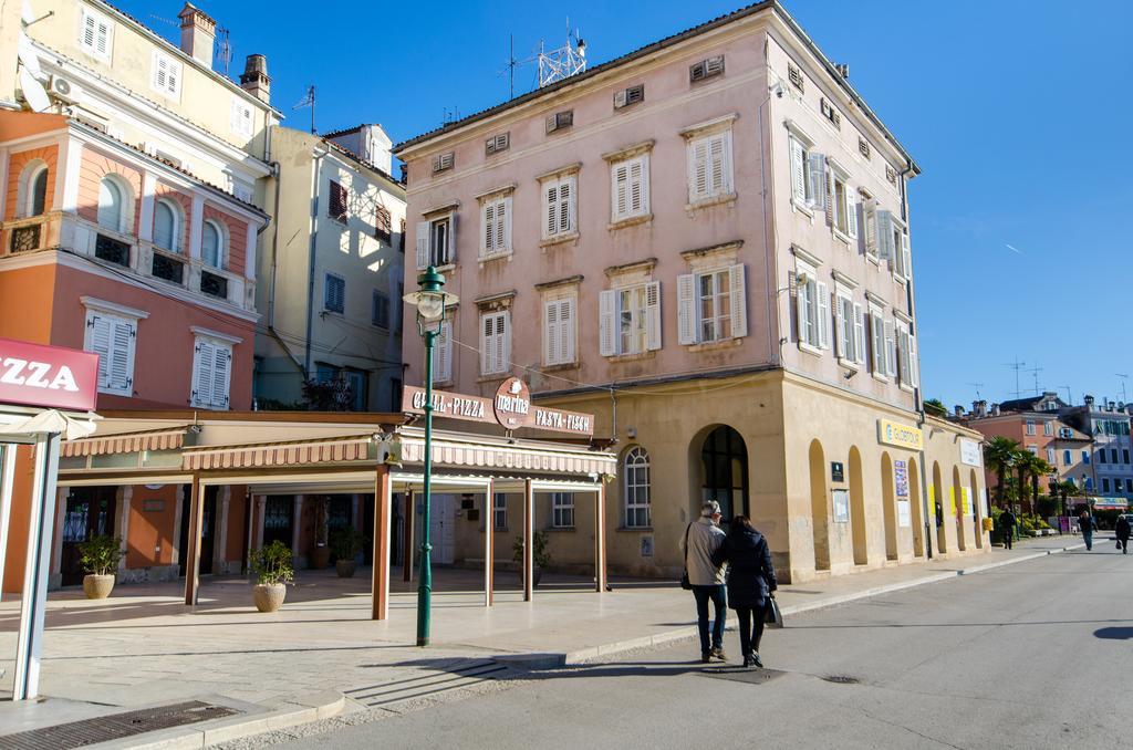 Apartment Noemi Rovinj Luaran gambar
